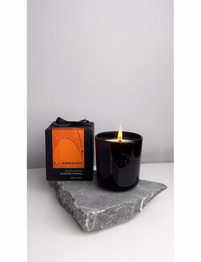 02-ambergris-scented-candle-mood-collection.jpg — miniatură