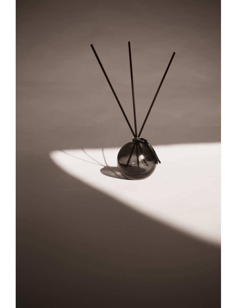 03-ambergris-home-fragrance-90-ml-mood.jpg — miniatură