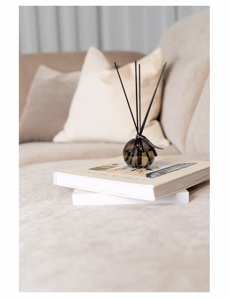 06-ambergris-home-fragrance-90-ml-mood.jpg — miniatură