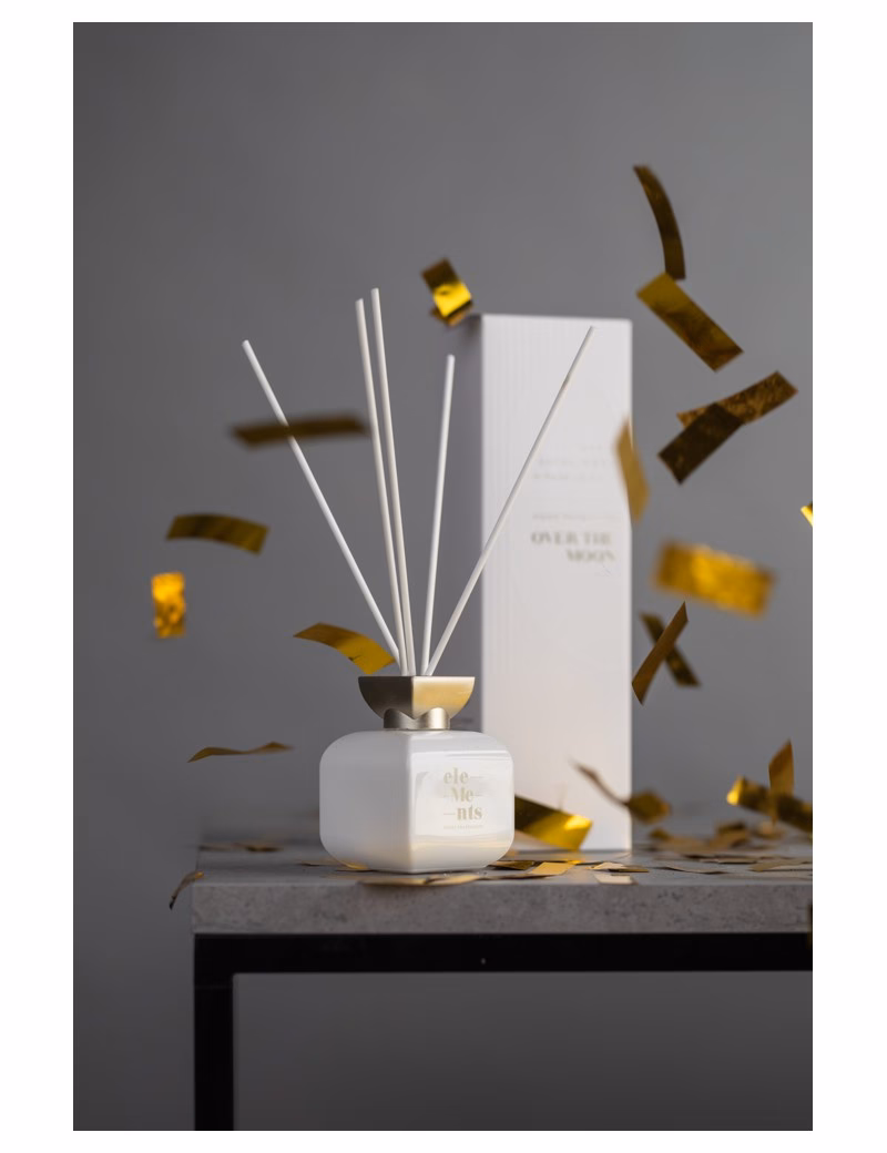 07-over-the-moon-home-fragrance-100-ml-elements.jpg — miniatură