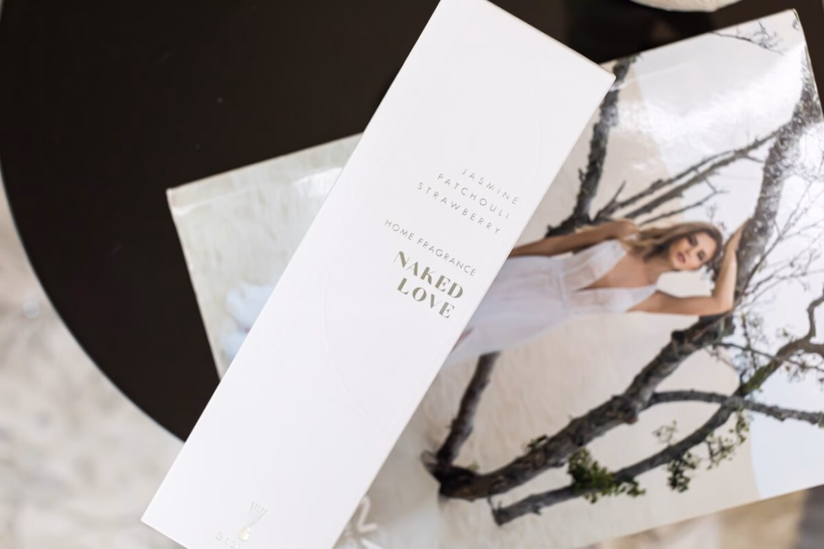 Naked Love — imagine produs